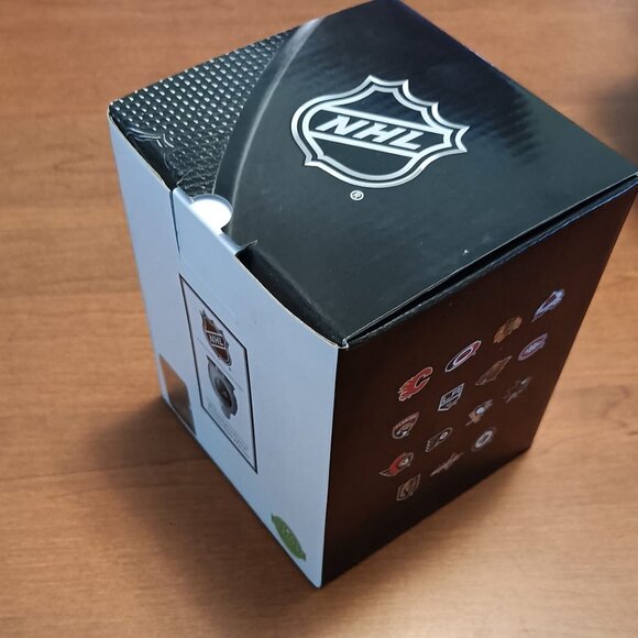 Philadelphia Flyers officially licensed NHL® Collection – Scentsy Mini Warmer. - Picture 8 of 8